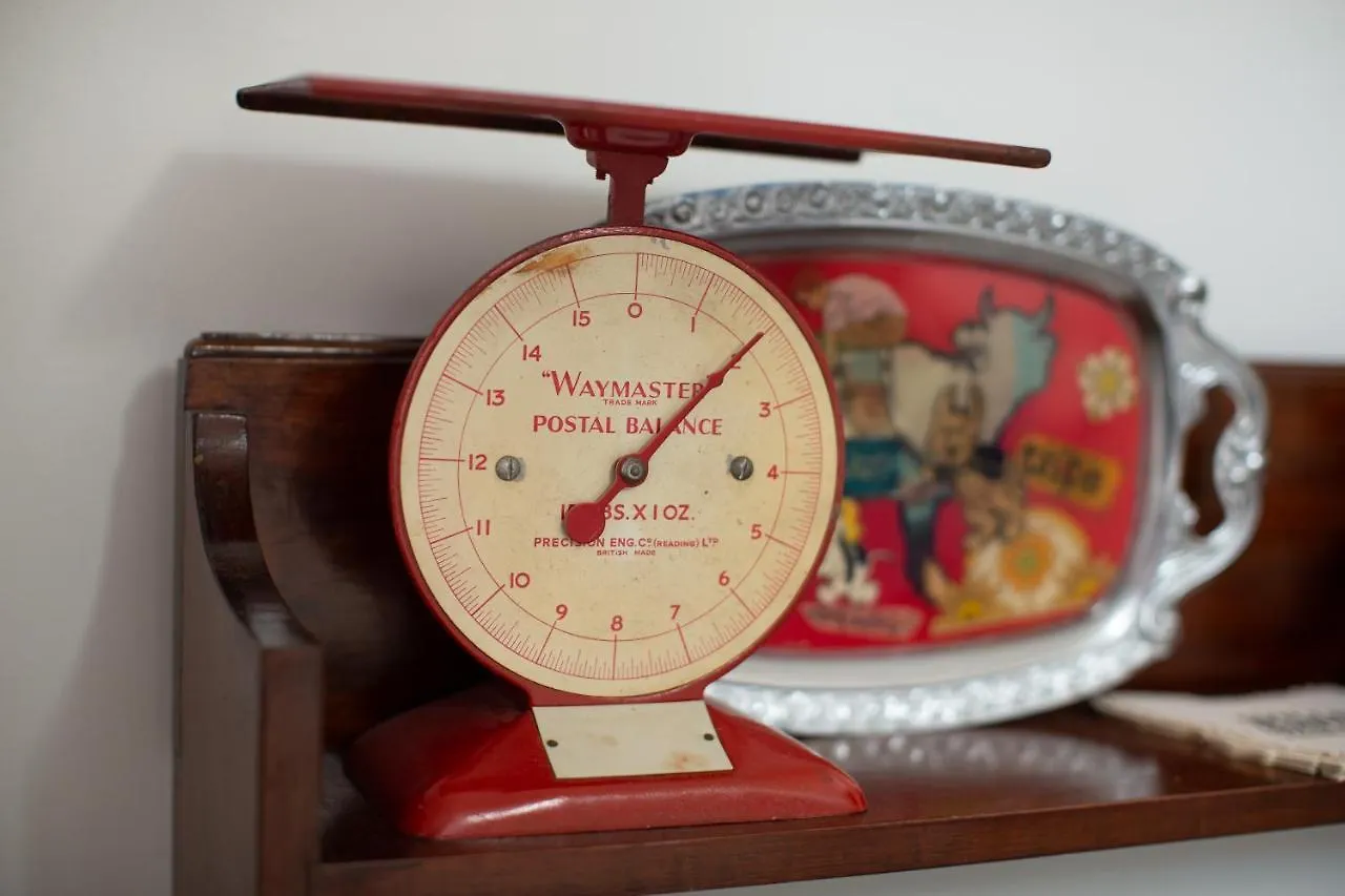 Assemblage Boutique Art B & B Hobart