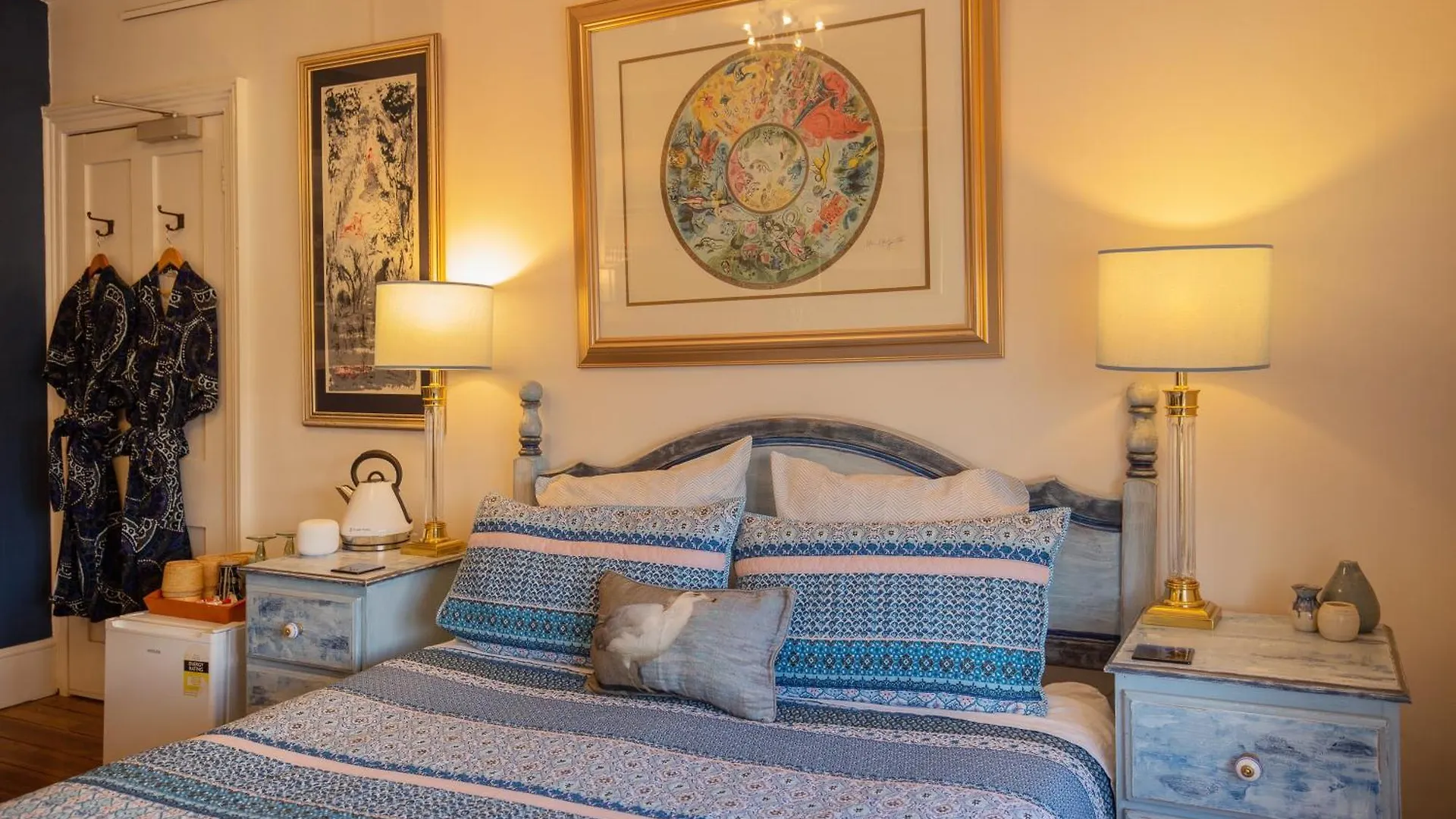 Assemblage Boutique Art B & B Hobart